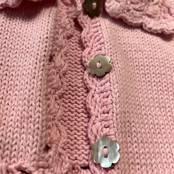 2H KNITS pink long style cardigan.  Pretty flower shaped buttons.  No size tag. - Picture 4 of 14